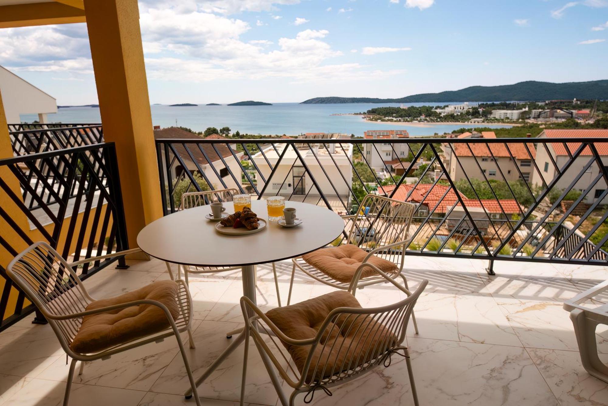 Mediterana Art Deco Resort (Adults Only) Šibenik Dış mekan fotoğraf